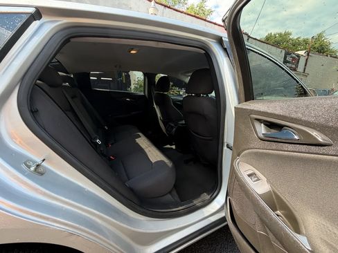 Used 2018 Chevrolet Malibu LT FWD image 32