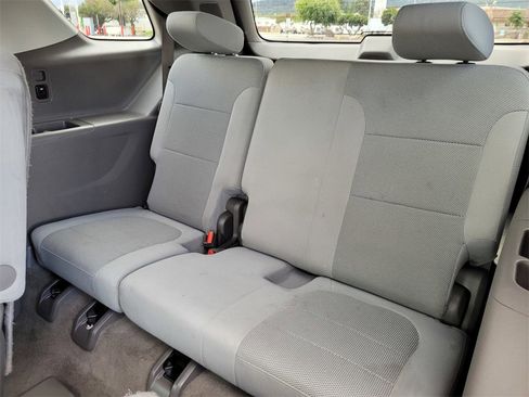 Used 2018 Chevrolet Traverse LT image 12