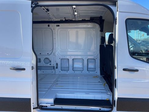 New 2026 Ford Transit 250 148 Medium Roof RWD image 12