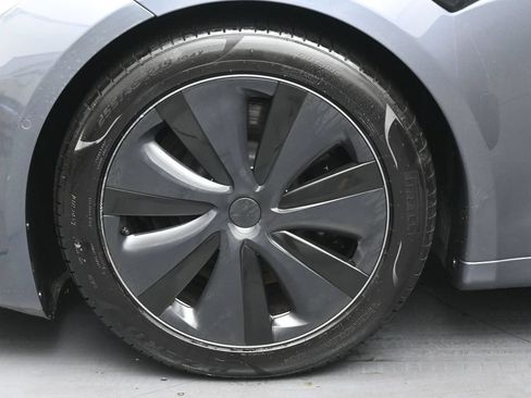 Used 2022 Tesla Model S AWD/4WD image 33