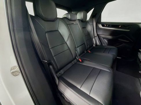 New 2026 Porsche Cayenne AWD/4WD image 34