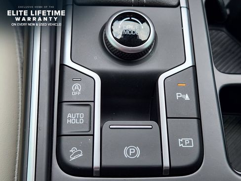 Certified 2026 Kia Sorento S w/ S Panoramic Sunroof Package FWD image 19