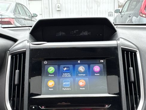 Used 2022 Subaru Impreza Premium image 11