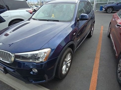 Used 2017 BMW X3 xDrive28i image 4