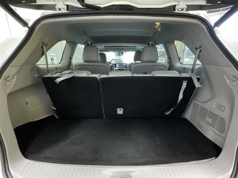 Used 2016 Toyota Highlander Limited image 24