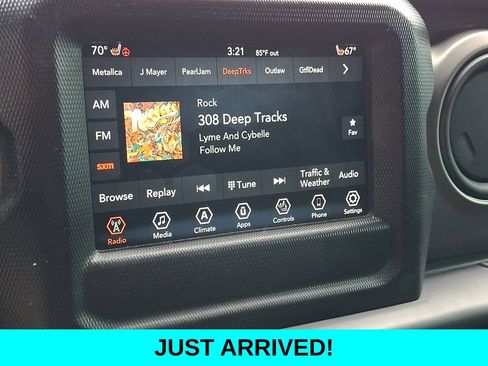 Used 2018 Jeep Wrangler Unlimited Sport S AWD/4WD image 17