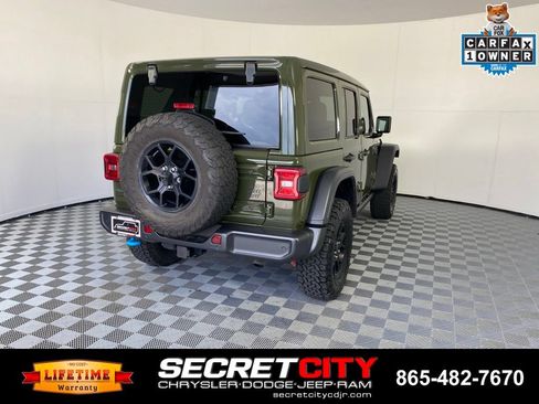 Used 2024 Jeep Wrangler Unlimited AWD/4WD image 7