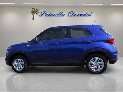 Used 2025 Hyundai Venue SE FWD image 6