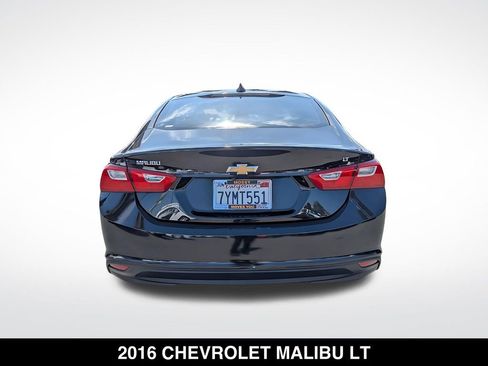 Used 2016 Chevrolet Malibu LT w/ Leather Package FWD image 4