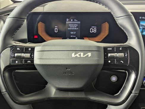New 2026 Kia Sorento S w/ S Panoramic Sunroof Package FWD image 17