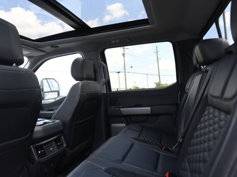 New 2026 Ford F250 Lariat w/ Black Appearance Package AWD/4WD image 12