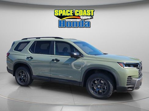 New 2026 Honda Pilot TrailSport image 13