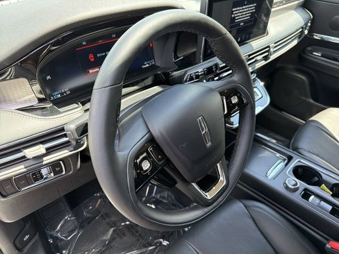 Used 2023 Lincoln Corsair Reserve w/ Equipment Group 201A AWD/4WD image 21