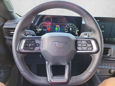 Used 2025 Ford Mustang GT RWD image 16