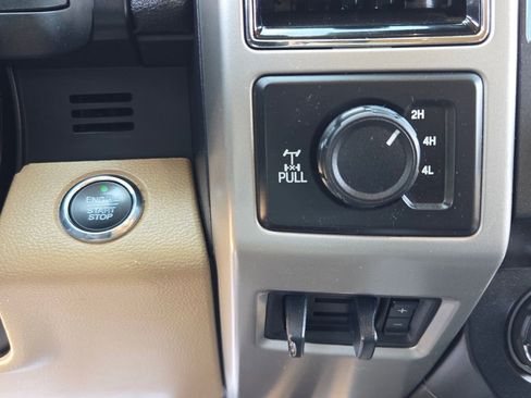 Used 2021 Ford F250 Lariat w/ Lariat Ultimate Package image 18