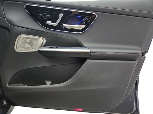 Used 2024 Mercedes-Benz GLC 300 4MATIC w/ Advanced USB Package image 27