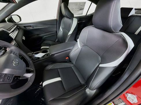 New 2026 Toyota Camry Hybrid AWD/4WD image 11