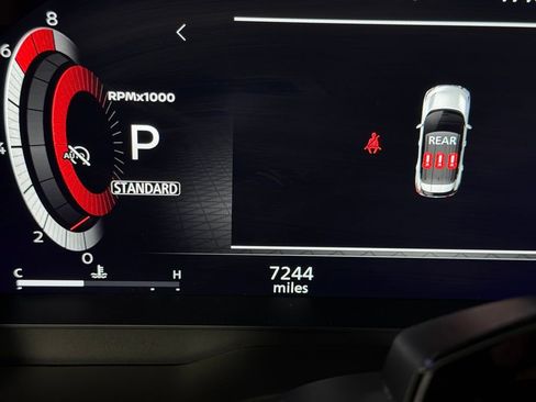 Used 2025 Nissan Rogue SL w/ Tech Package FWD image 13