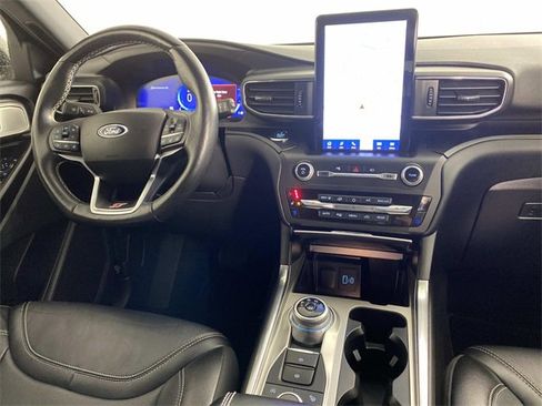 Used 2020 Ford Explorer ST w/ Premium Technology Package image 15