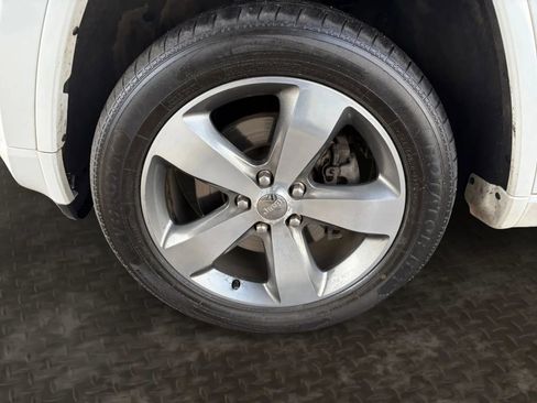 Used 2015 Jeep Grand Cherokee Overland AWD/4WD image 37