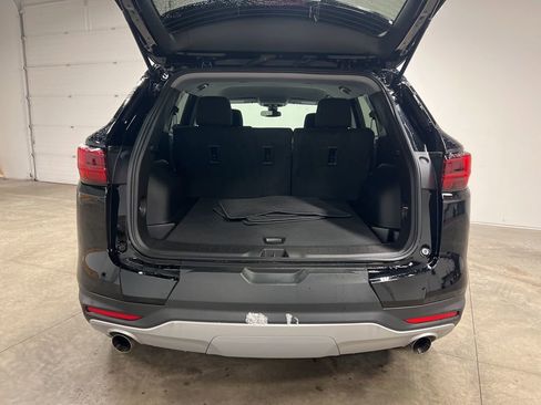 Certified 2025 Chevrolet Blazer LT w/ Midnight/Sport Edition image 6