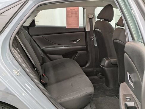 Used 2023 Hyundai Elantra SEL FWD image 21