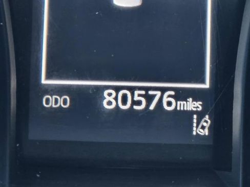 Used 2023 Toyota Camry SE FWD image 31