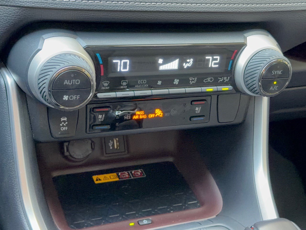 Used 2025 Toyota RAV4 Limited w/ Advanced Technology Package AWD/4WD image 22