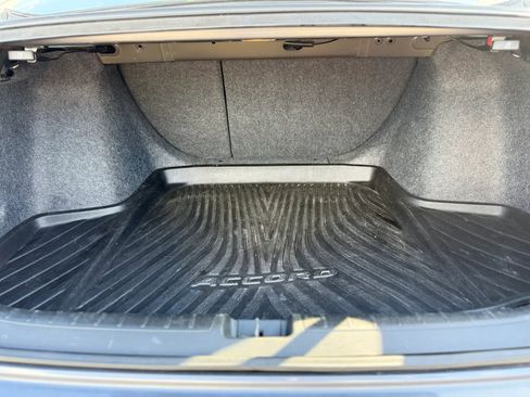 Used 2018 Honda Accord Sport image 37