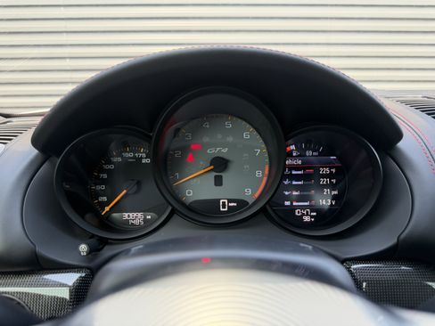 Certified 2016 Porsche Cayman GT4 RWD image 22