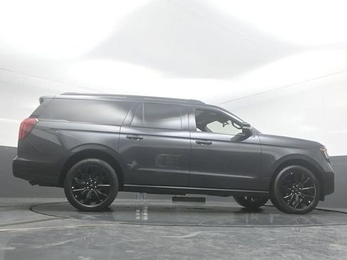 Used 2025 Ford Expedition Max Platinum w/ Stealth Appearance Package AWD/4WD image 57