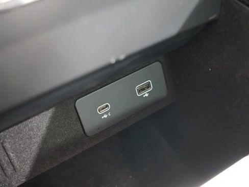 Used 2024 Land Rover Range Rover Sport Dynamic SE image 28