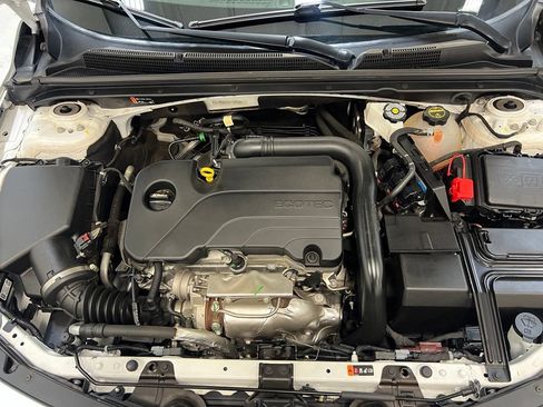 Used 2025 Chevrolet Malibu LS FWD image 34