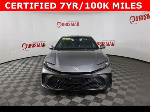 Used 2025 Toyota Camry SE w/ Convenience Package image 10