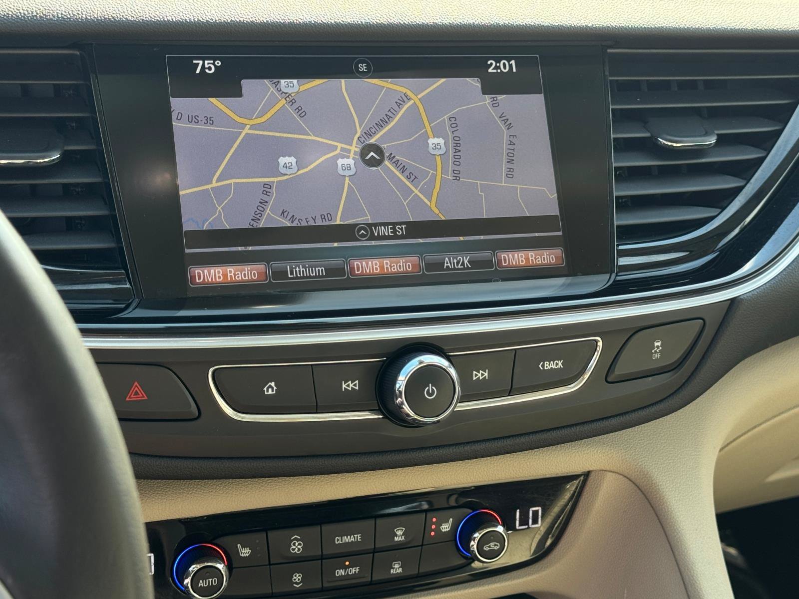 Used 2018 Buick Regal Essence w/ Driver Confidence Package #1 FWD image 15