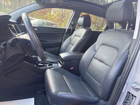 Used 2017 Hyundai Tucson Limited w/ Limited Ultimate Package 03 image 15