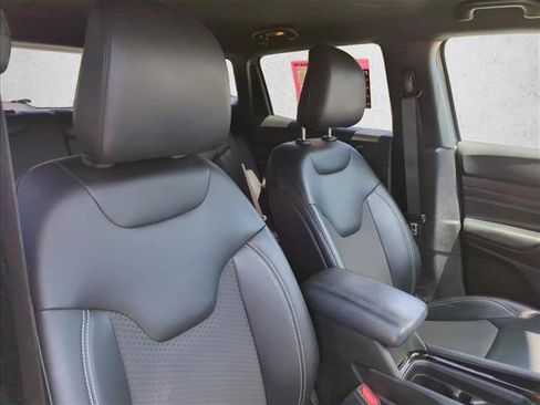 Used 2023 Jeep Compass Latitude w/ Convenience Group AWD/4WD image 25
