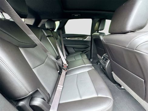 Used 2022 Cadillac XT5 Sportv w/ Technology Package image 28