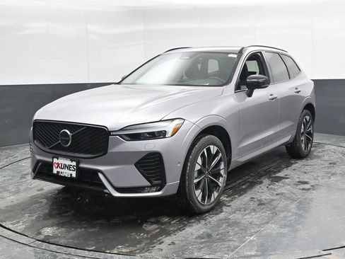 New 2026 Volvo XC60 B5 Plus w/ Protection Package Premier AWD/4WD image 5