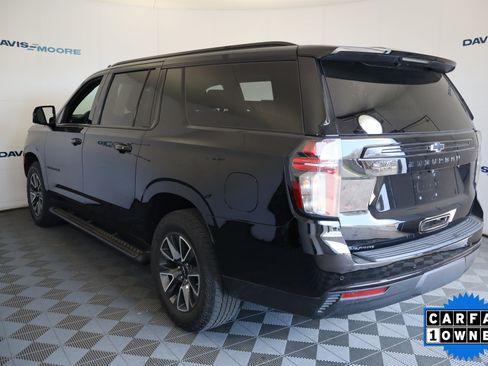 Used 2024 Chevrolet Suburban Z71 w/ Luxury Package image 10