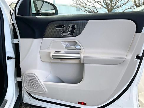 Used 2022 Mercedes-Benz GLA 250 GLA 250 image 23