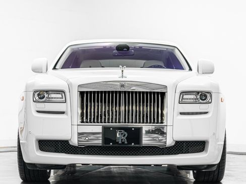 Used 2010 Rolls-Royce Ghost RWD image 4