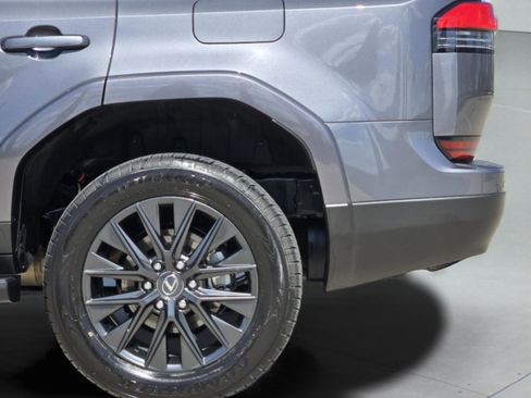 Used 2025 Lexus GX 550 Premium Package w/ Cold Area Package image 16