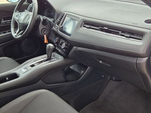 Used 2019 Honda HR-V Sport image 25