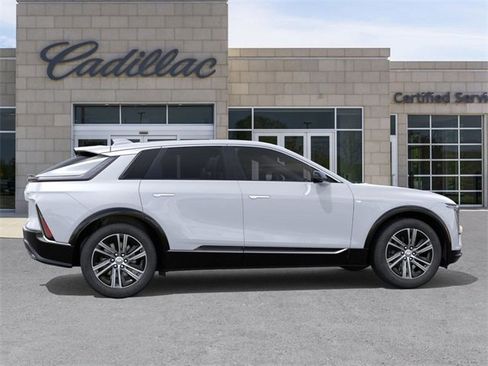 New 2026 Cadillac Lyriq Luxury image 5