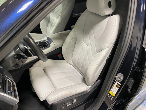 Used 2023 BMW X6 xDrive40i w/ M Sport Package image 13