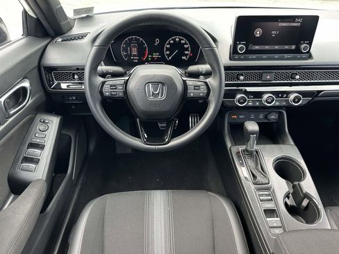 Used 2025 Honda Civic Sport image 8