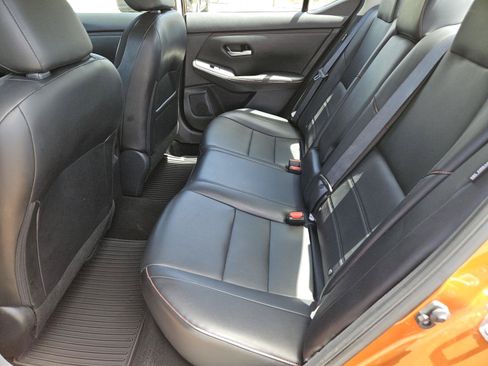 Used 2025 Nissan Sentra SR w/ SR Premium Package FWD image 29