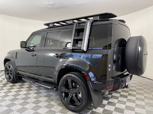 New 2026 Land Rover Defender 110 X-Dynamic SE AWD/4WD image 4