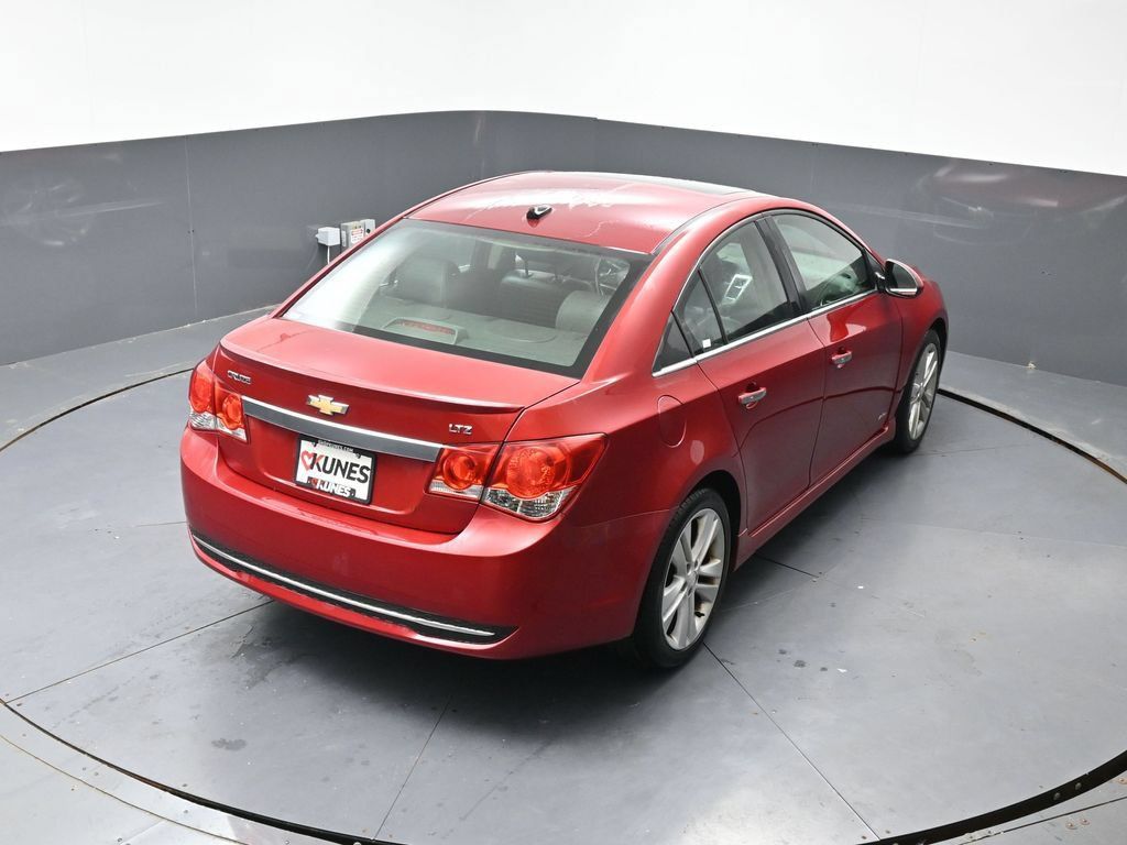 Used 2014 Chevrolet Cruze LTZ w/ Sun, Sound and Sport Package FWD image 12